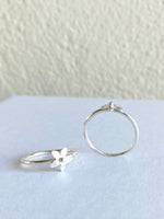 Blomma tunn ring i sterlingsilver