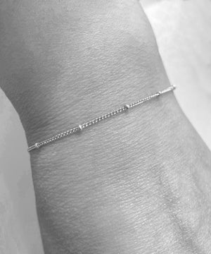 Armband tunn fotlänk kedja med små kulor Sterlingsilver